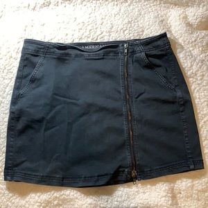 AE Denim X High-Waisted Denim Skirt Size 16 (3)